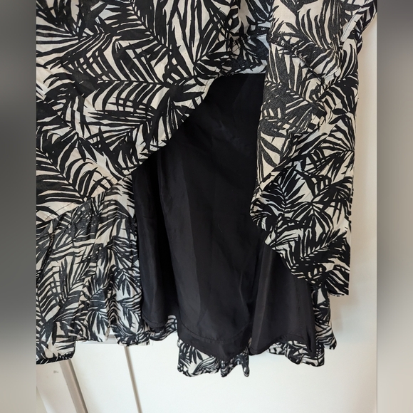 H&M Fit & Flare Dress with liner, tropical palm tree leaf print, summer casual - Picture 6 of 7